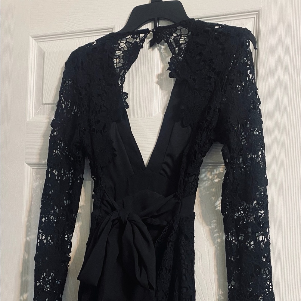 Gorgeous Black lace  evening dress. - Picture 7 of 12